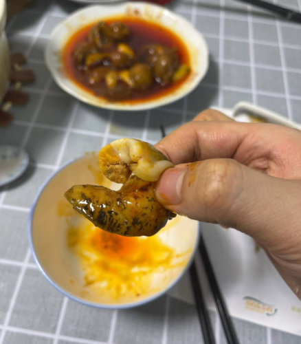 Sizzling Spicy Abalone Snails Buy one bucket, get one bucket free and a 350g taster pack. photo review